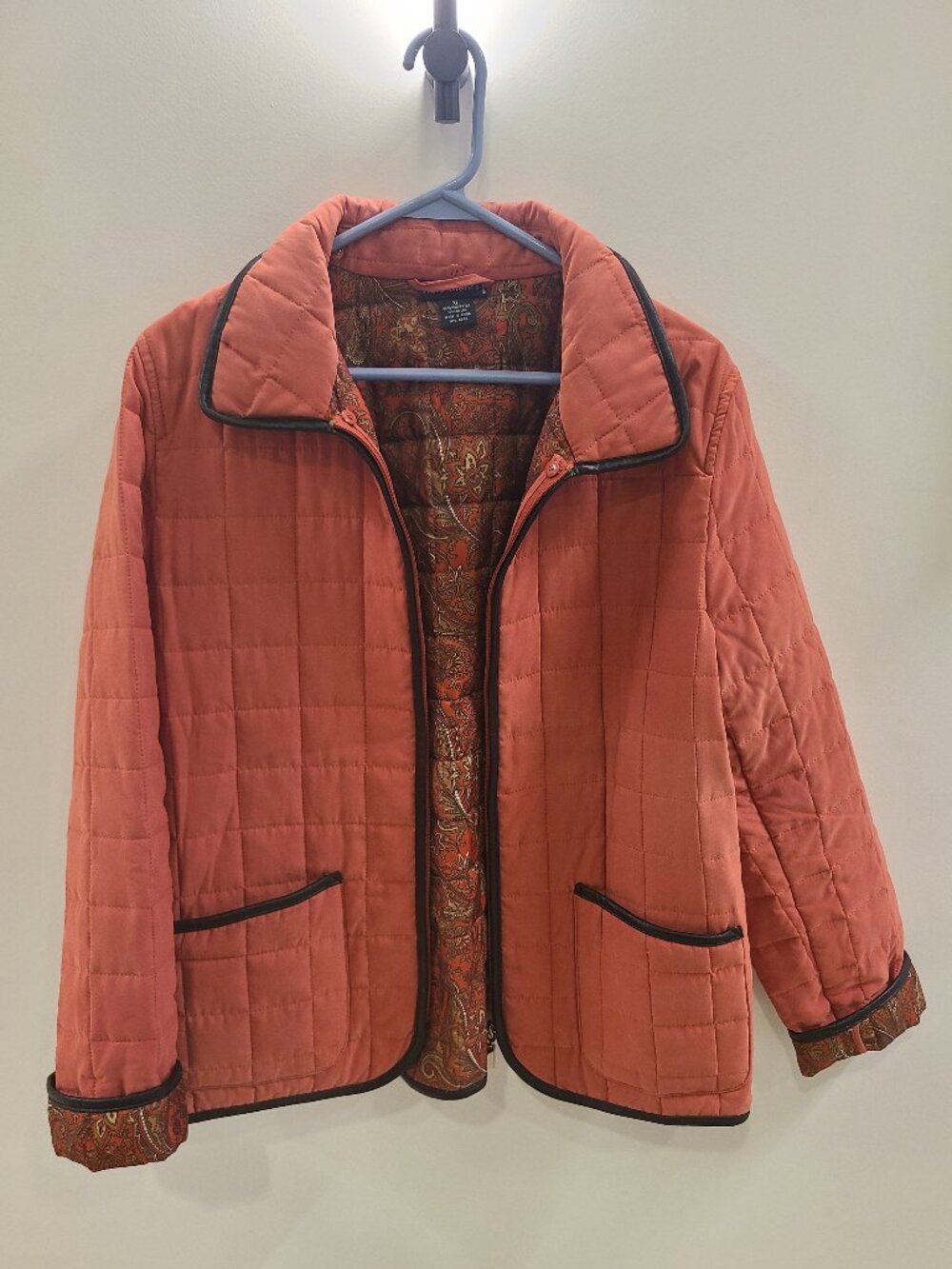 Statements Orange Puffer Jacket XL Black Lined Coat with Roll Cuffs